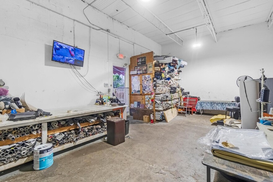 More Photos Of 2111 SW 31st Ave, Hallandale Beach Warehouse For Sale
