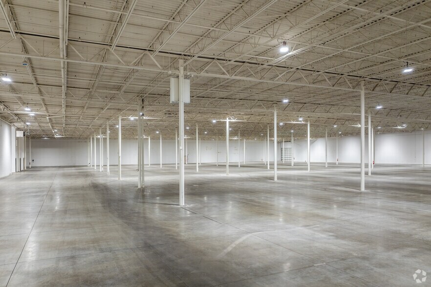 More Photos Of 3201 N Ridge Rd E, Ashtabula Freestanding For Lease