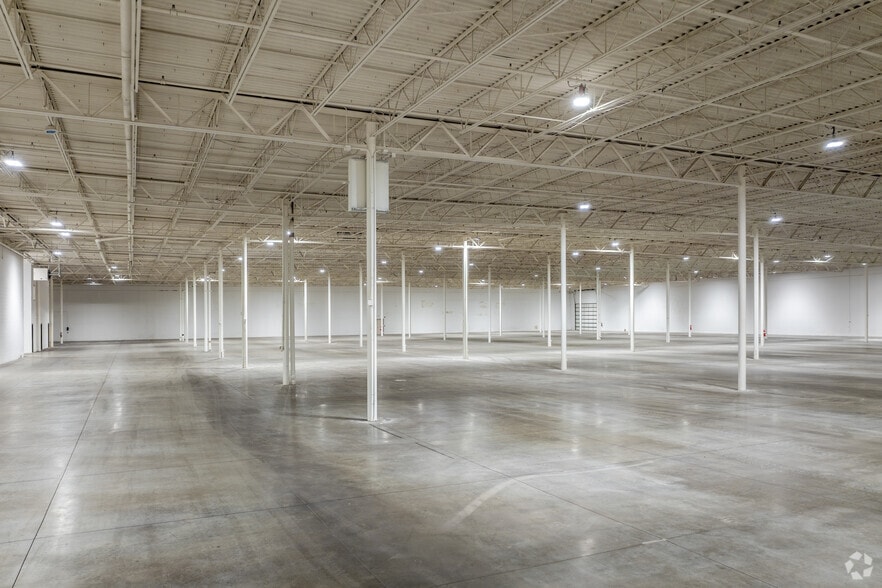 More Photos Of 3201 N Ridge Rd E, Ashtabula Freestanding For Sale