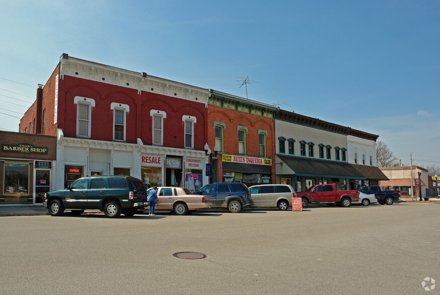Primary Photo Of 100 E 3rd St, Imlay City Storefront Retail Residential For Lease