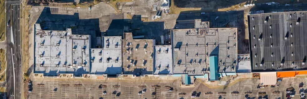 More Photos Of 5710-5840 Antioch Rd, Merriam Unknown For Lease