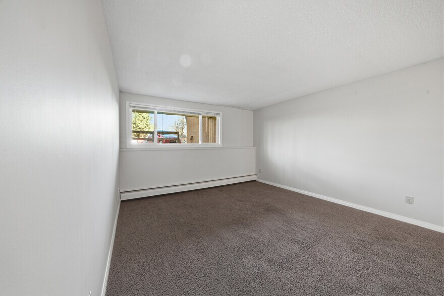 More Photos Of 4746 55 St, Red Deer Apartments For Sale