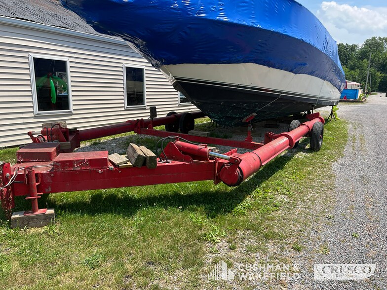 More Photos Of 921 W River Rd, Vermilion Marina For Sale