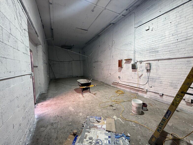 More Photos Of 9602 Ditmas Ave, Brooklyn Warehouse For Lease