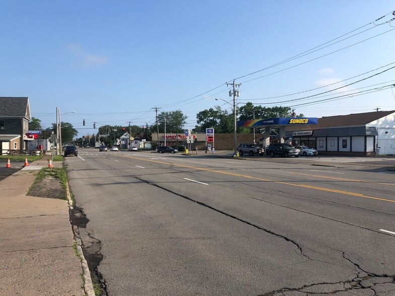 More Photos Of 2301 Hyde Park Blvd, Niagara Falls Restaurant For Sale