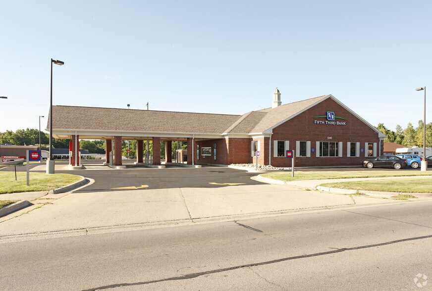Primary Photo Of 3245 E Michigan Ave, Jackson Bank For Sale