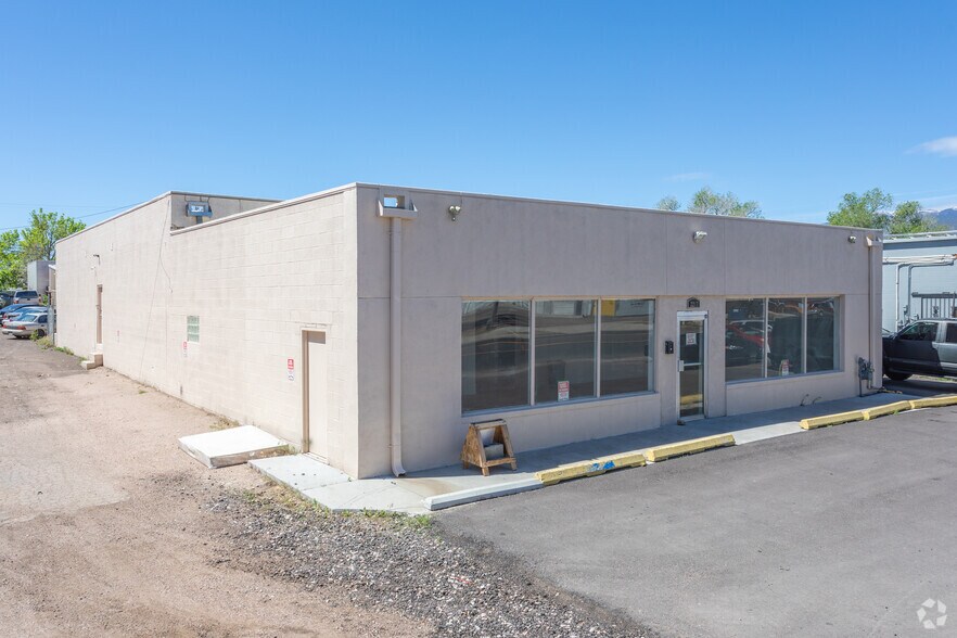 Primary Photo Of 2217 E Boulder St, Colorado Springs Light Distribution For Lease