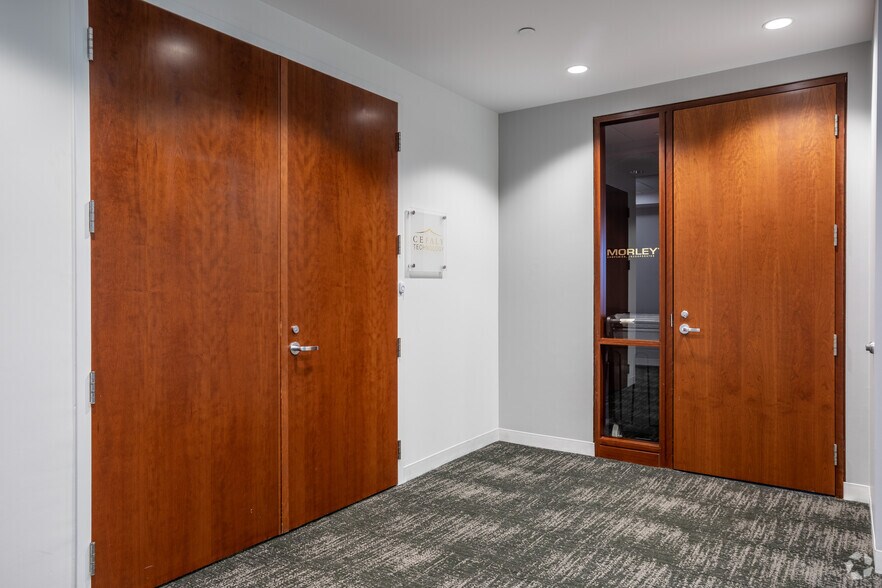 More Photos Of 187 Danbury Rd, Wilton Unknown For Lease