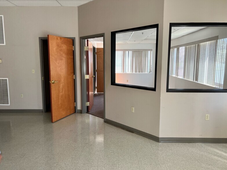 More Photos Of 76 Odell Rd, Muncy Warehouse For Lease