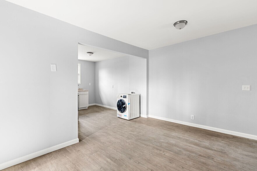 More Photos Of 2607 Jefferson St, Nashville Apartments For Sale