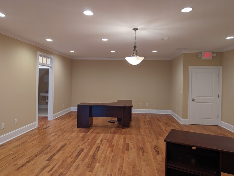 More Photos Of 1020 Barber Creek Dr, Watkinsville Office For Lease