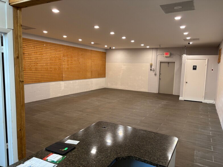 More Photos Of 12217 SW 132nd Ct, Miami Light Distribution For Sale