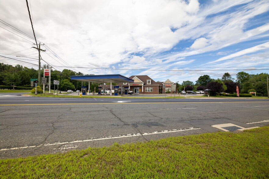 More Photos Of 1659 Storrs Rd, Storrs Mansfield Storefront Retail Residential For Sale