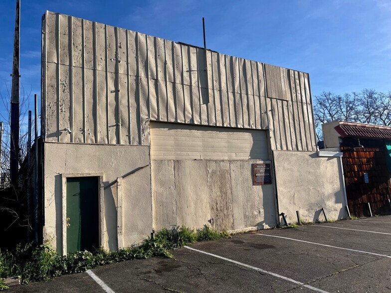 More Photos Of 417 Broadway, Sacramento Warehouse For Sale