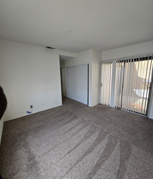More Photos Of 42995 Park Pl, Palm Desert Apartments For Sale