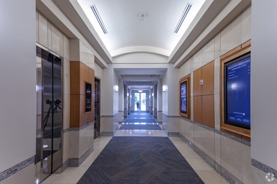More Photos Of 15801 Brixham Hill Ave, Charlotte Office For Lease