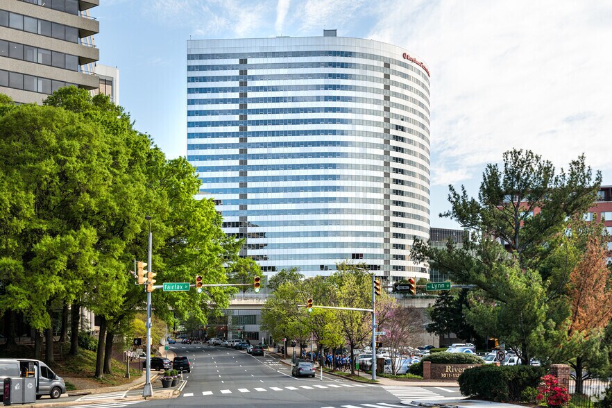 More Photos Of 1100 Wilson Blvd, Arlington Office For Lease