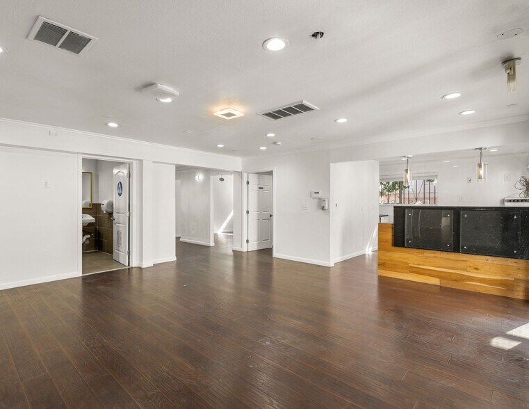 More Photos Of 556 N 1st St, San Jose Medical For Lease