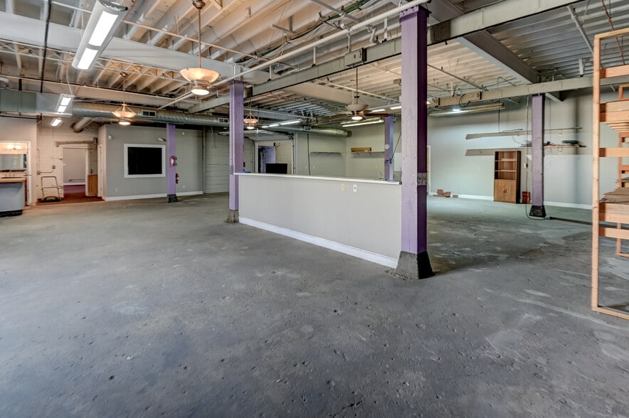 More Photos Of 1400 Agnes Ave, Kansas City Warehouse For Lease