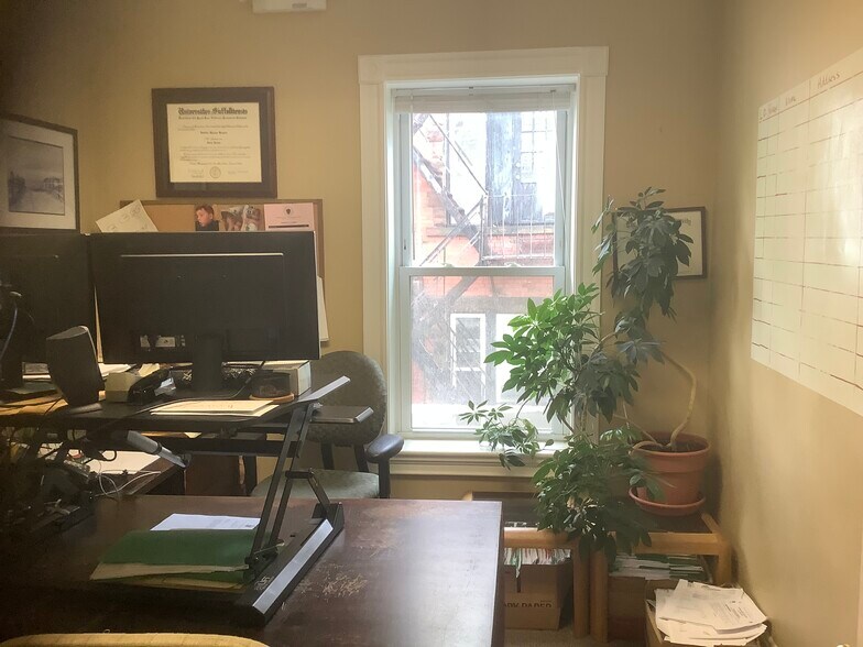 More Photos Of 1583 Beacon St, Brookline Office For Sale