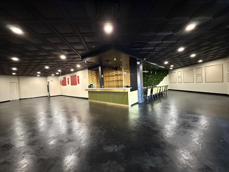 More Photos Of 4375 S Buffalo Dr, Las Vegas General Retail For Sale