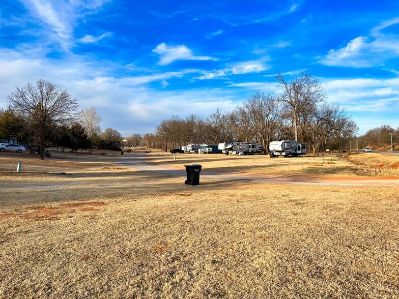 More Photos Of 571 S Main St, Luther Trailer Camper Park For Sale