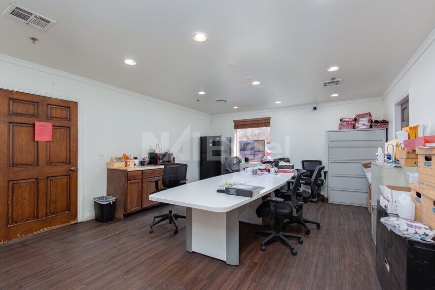 More Photos Of 2925 Brookspark Dr, North Las Vegas Warehouse For Sale
