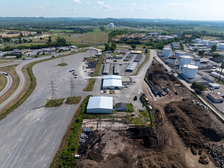 More Photos Of 6401 Centennial Blvd, Nashville Warehouse For Lease