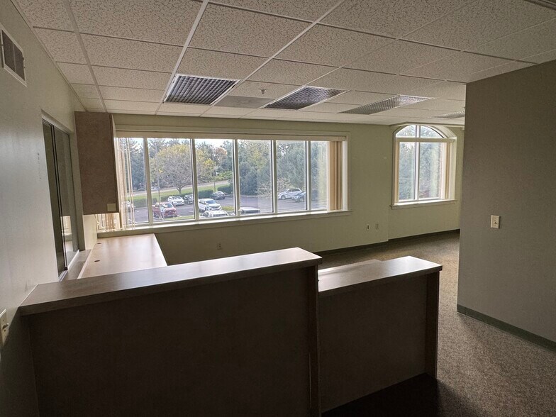 More Photos Of 90 Good Dr, Lancaster Medical For Lease