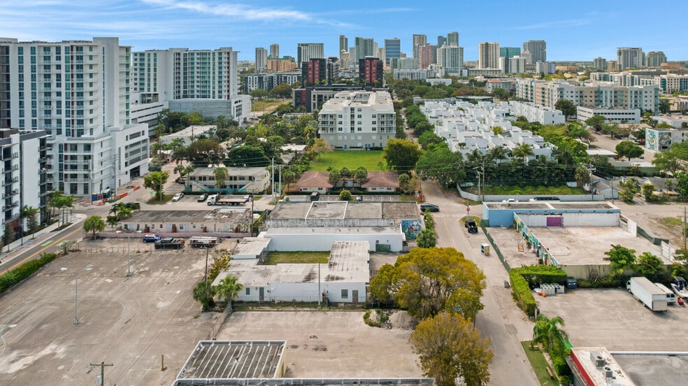 More Photos Of 810 NE 4th Ave, Fort Lauderdale Storefront Retail Office For Lease