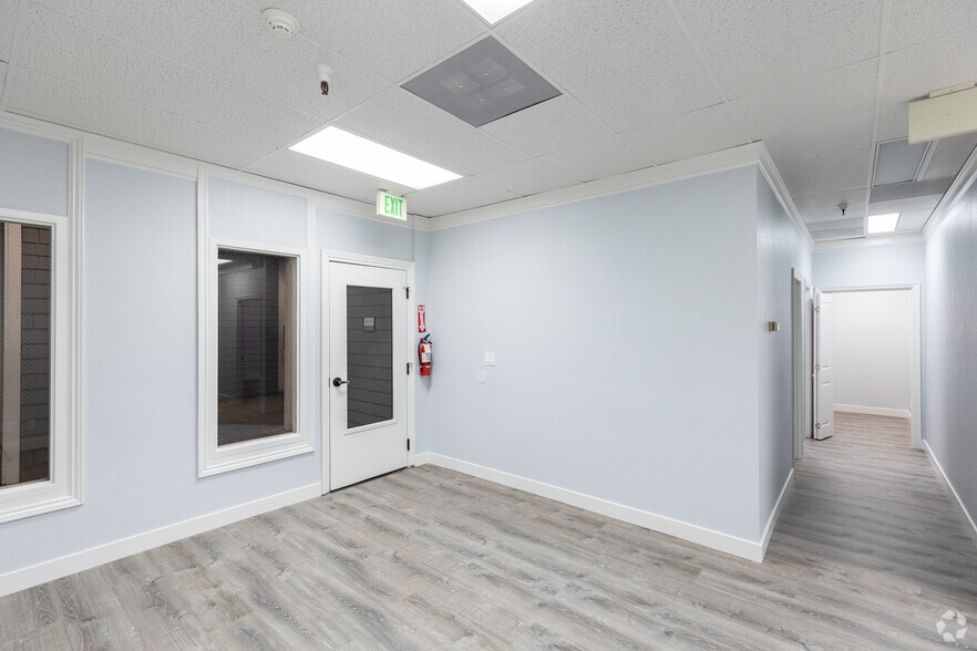 More Photos Of 20 S Santa Cruz Ave, Los Gatos Office Residential For Lease