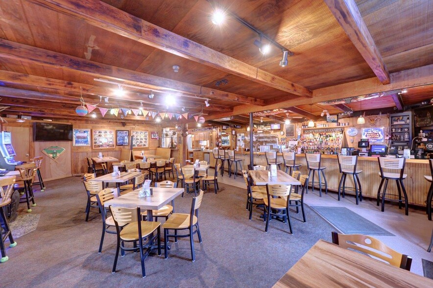 More Photos Of 996 Pacific Dr, Hammond Restaurant For Sale