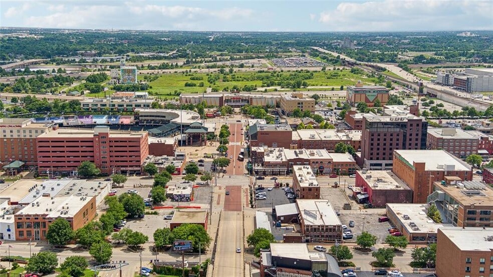 More Photos Of 200 E Main St, Oklahoma City Manufacturing For Sale