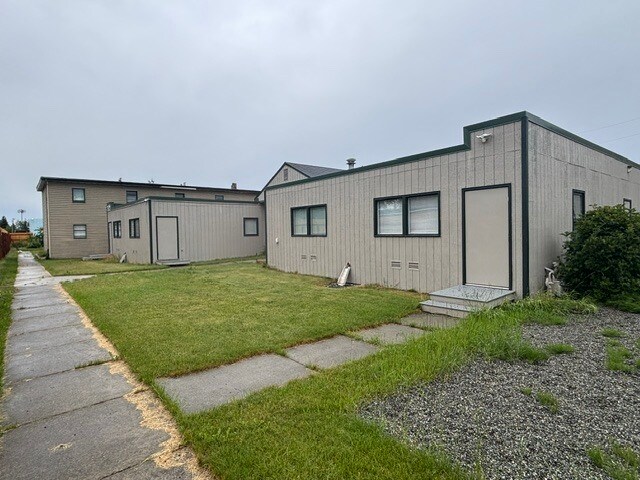 More Photos Of 900 W Fireweed Ln, Anchorage Flex For Sale