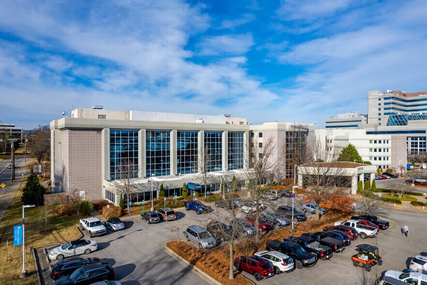 More Photos Of 2410 Patterson St, Nashville Medical For Lease