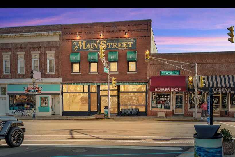 More Photos Of 119 S Calumet Ave, Chesterton Storefront Retail Residential For Lease