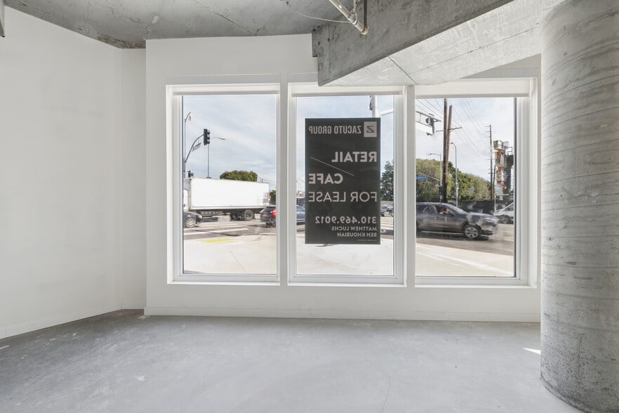 More Photos Of 11701 Santa Monica Blvd, Los Angeles Apartments For Lease