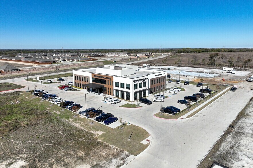 More Photos Of 450 Standridge Blvd, Anna Medical For Lease