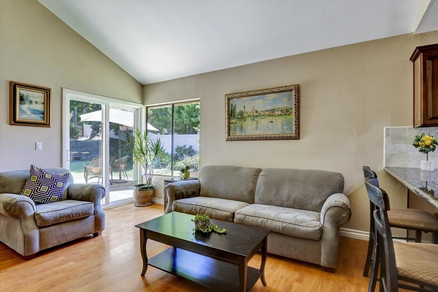More Photos Of 175 S Woodlawn Dr, Orange Multifamily For Sale