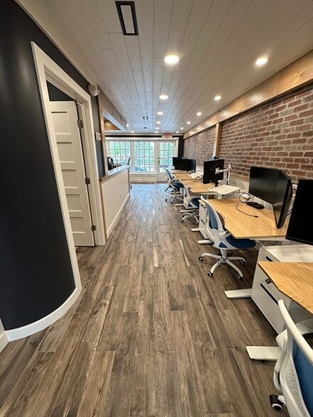 More Photos Of 1 Merrimac St, Newburyport Apartments For Sale