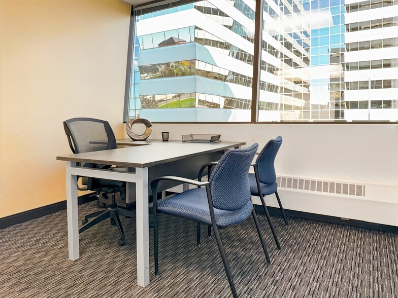 More Photos Of 10 Milner Business Ct, Toronto Coworking Space