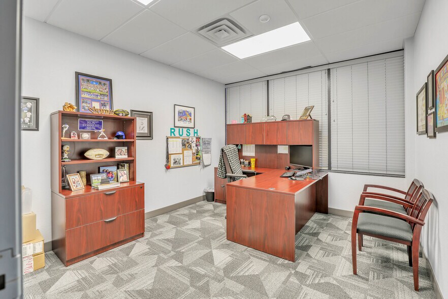 More Photos Of 1916 Avenue K, Plano Office For Sale