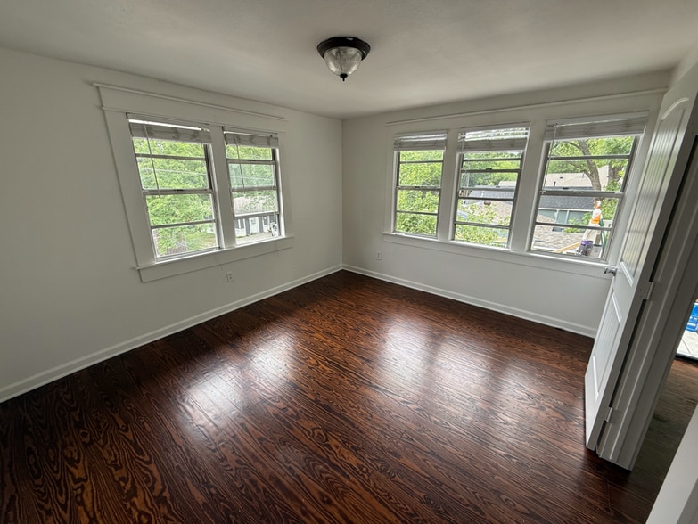 More Photos Of 203 Heard St, McKinney Apartments For Sale