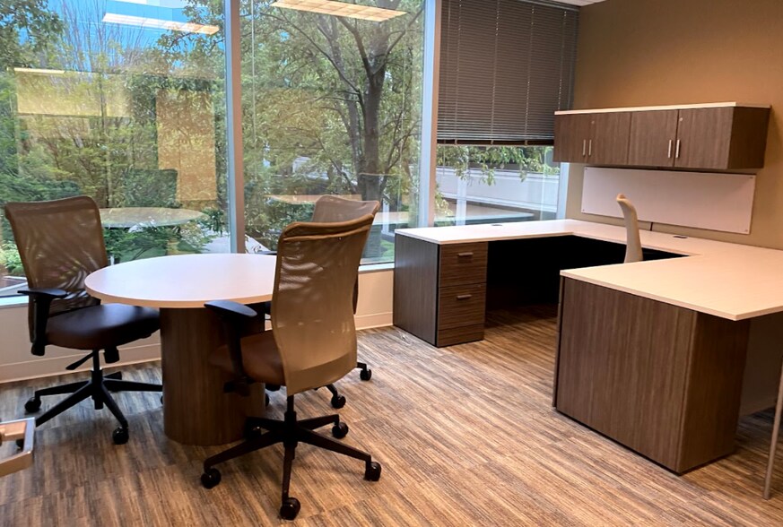 More Photos Of 8805 Governors Hill Dr, Cincinnati Unknown For Lease