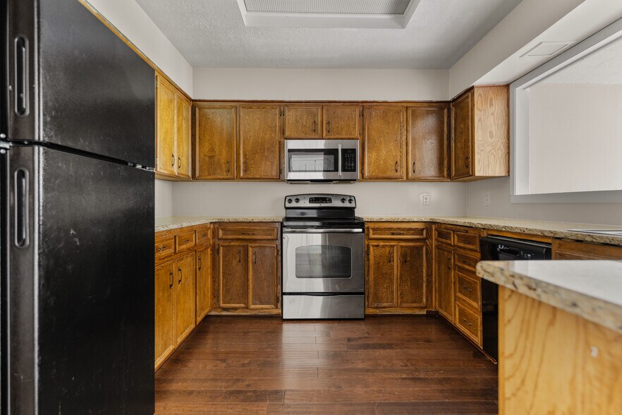 More Photos Of 2800 Stewart Dr, Waco Apartments For Sale
