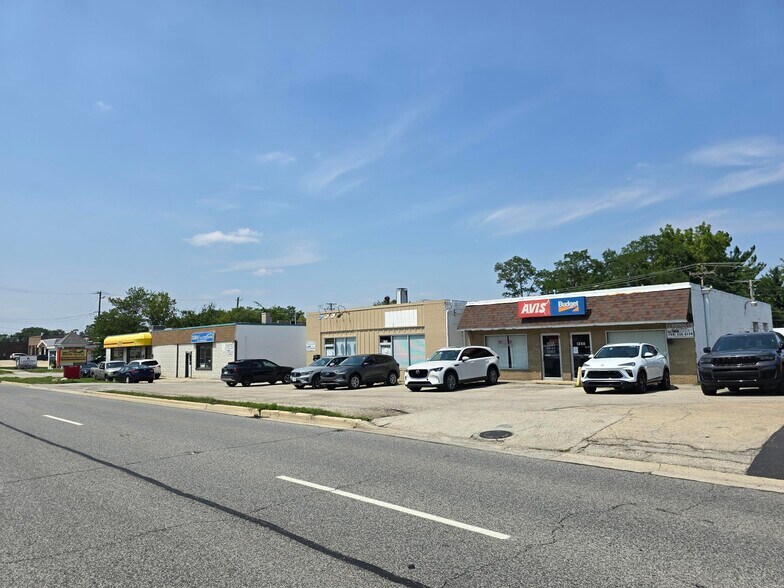 More Photos Of 1340 Ogden Ave, Downers Grove Freestanding For Sale