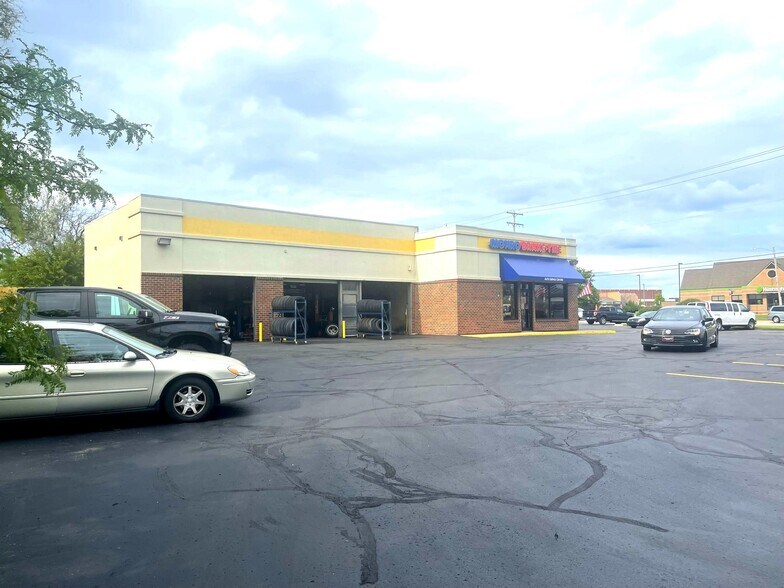 More Photos Of 5010 Miller Rd, Flint General Retail For Sale