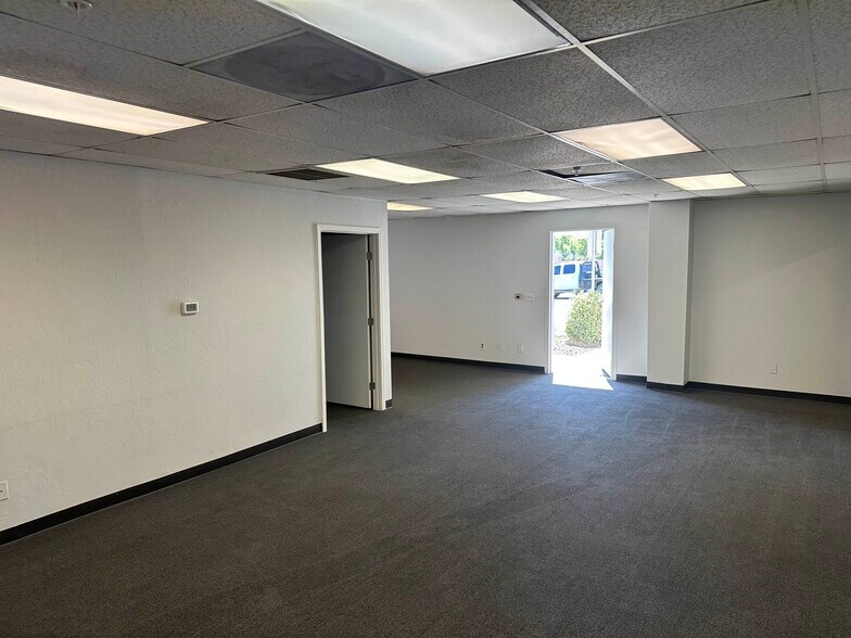 More Photos Of 2801 Lassiter Ln, Turlock Warehouse For Lease