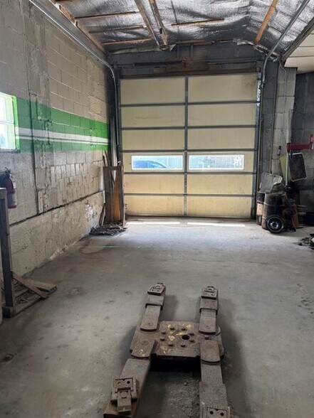More Photos Of 79 State St, Heuvelton Auto Repair For Sale