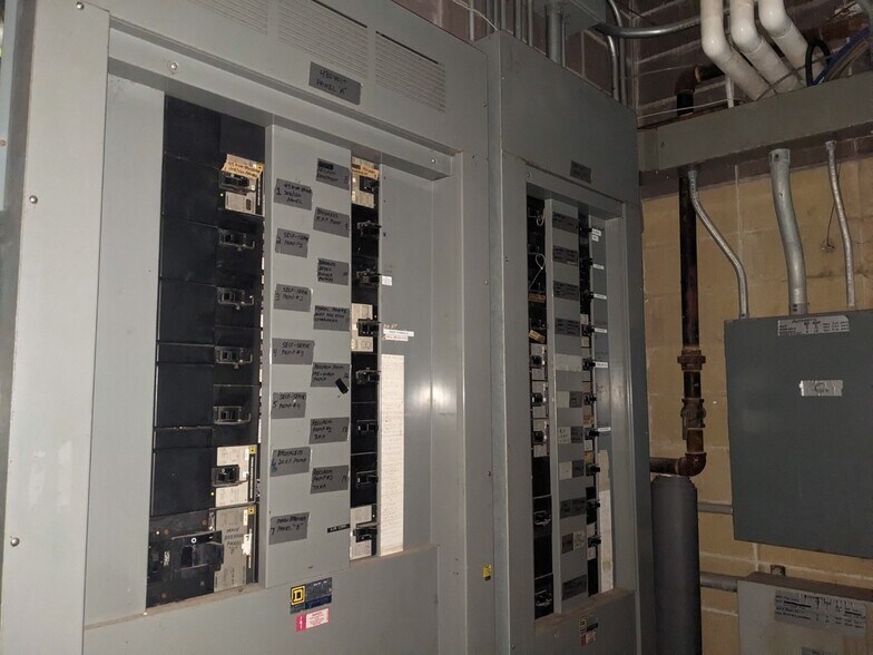 More Photos Of 1200 Janesville Ave, Fort Atkinson Carwash For Sale